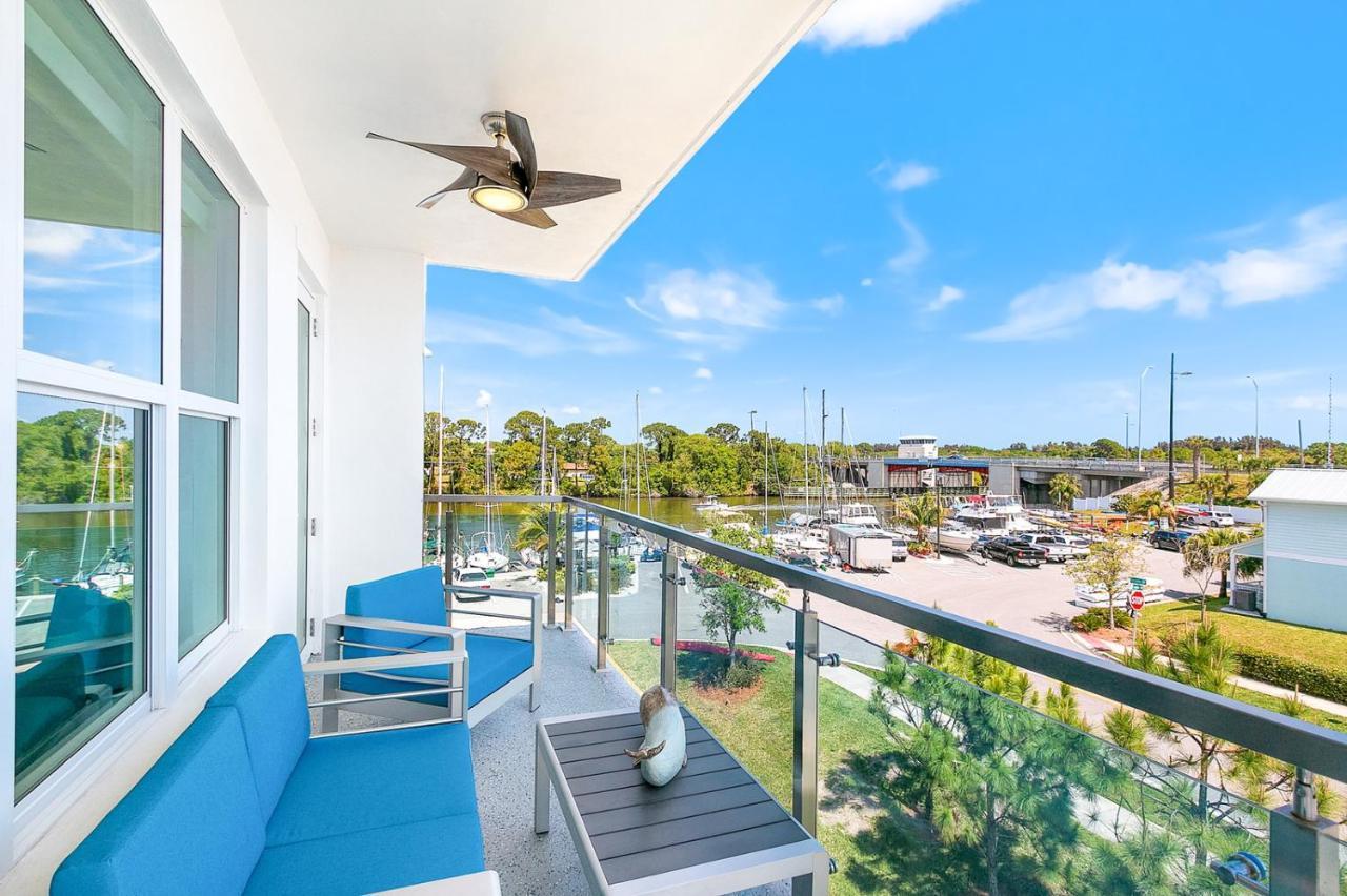 Cape Crossing Resort & Marina Merritt Island Bagian luar foto
