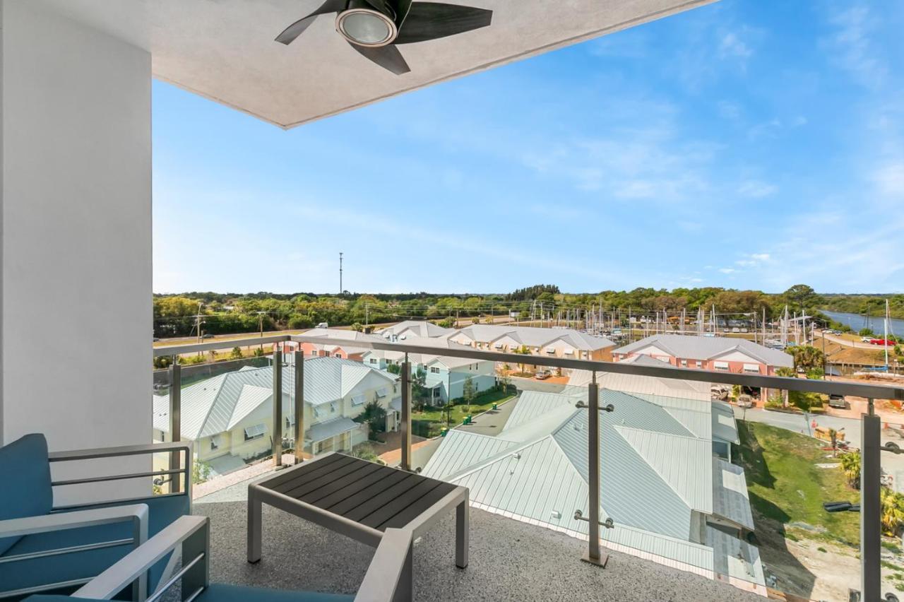 Cape Crossing Resort & Marina Merritt Island Bagian luar foto
